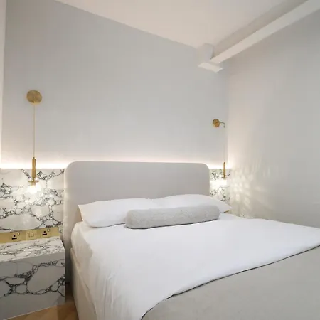 Blanco At The Heim Residences Apartment Manchester