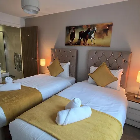 Elegant 2bd & 2ba Centre Luxury With View *
