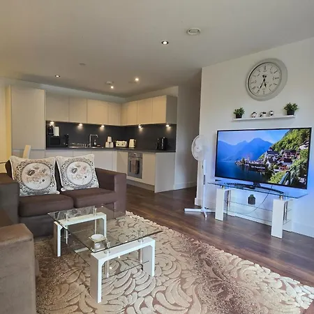 Elegant 2bd & 2ba Centre Luxury With View 아파트 맨체스터