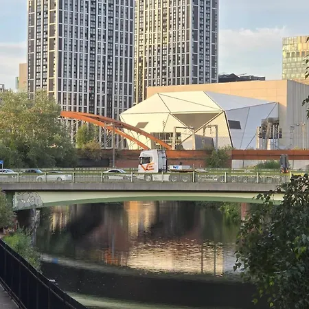 Elegant 2bd & 2ba Centre Luxury With View Manchester