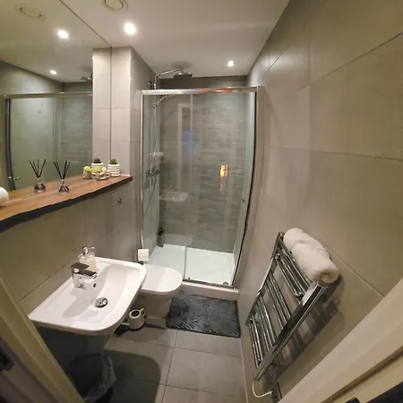 Appartamento Elegant 2bd & 2ba Centre Luxury With View Manchester