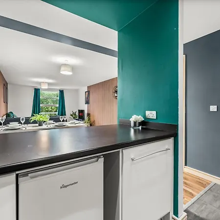 Manchester City Gem - Stylish Stay For 8 Apartament