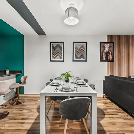 Manchester City Gem - Stylish Stay For 8 Apartament