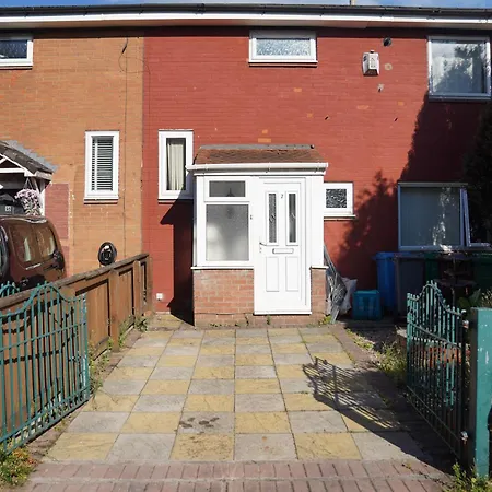 Comfortable Centre With Free Parking Near O2 Apollo & Ethiad Stadium Sleeps 8 Lejlighed Manchester