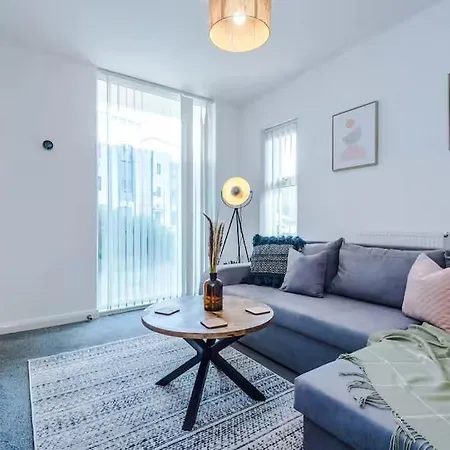 Four Bedroom House By Brookland Serviced Short Lets With Free Wifi 公寓 *