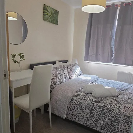 Lawnswood Semesterbostad Manchester