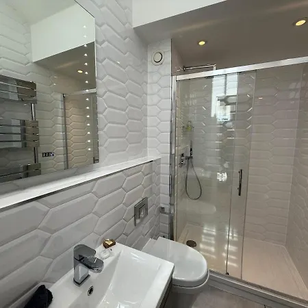 Apartment Centre