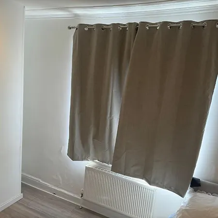 Spacious 4Br 4Bath With Free Parking In Manchester Daire