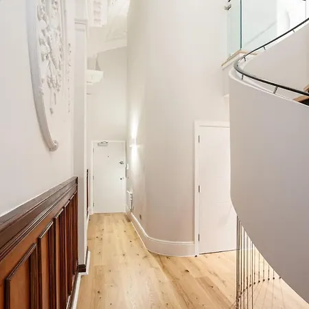 Unique Centre Luxury Three Bed * マンチェスター