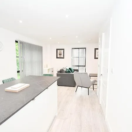 Beautiful 3 Bed Near Etihad Manchester