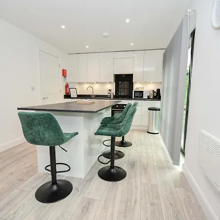 Beautiful 3 Bed Near Etihad * Manchester