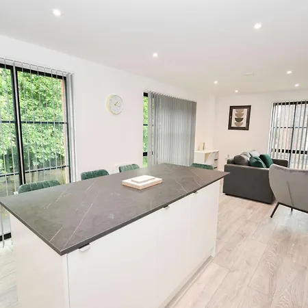 Beautiful 3 Bed Near Etihad 公寓 *