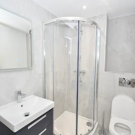 Beautiful 3 Bed Near Etihad דירה מנצ'סטר