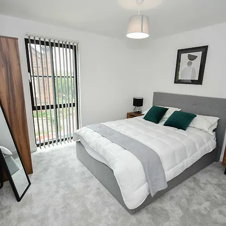 Beautiful 3 Bed Near Etihad