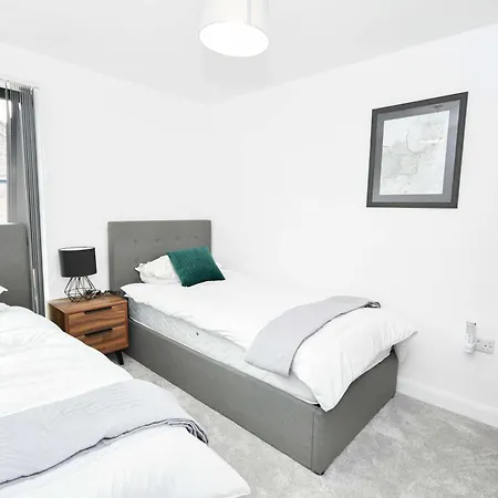 Apartment Beautiful 3 Bed Near Etihad Manchester