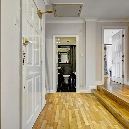 Spacious Penthouse Pass The Keys 公寓 *