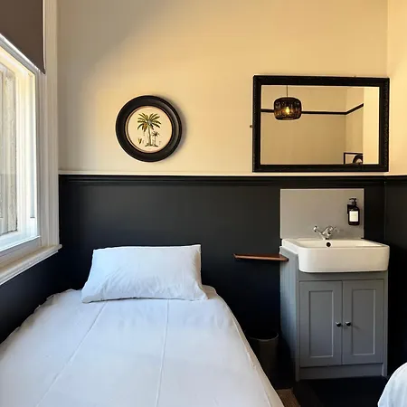 Piccadilly Hotell