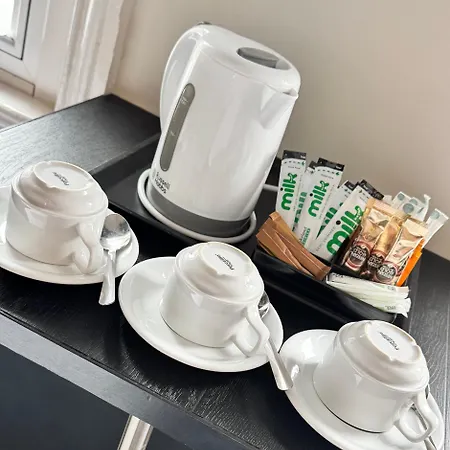 Ξενοδοχείο Piccadilly *