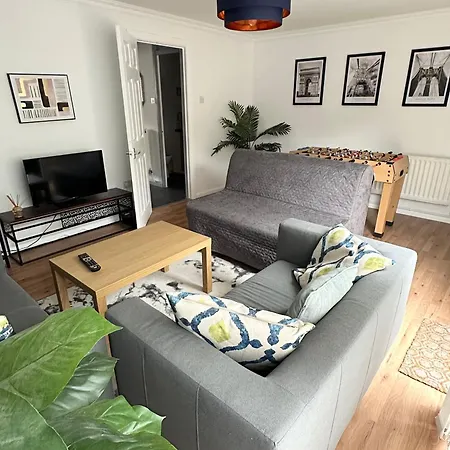 7 Guests House Old Trafford,media City,city Centre, Free Parking * Манчестер