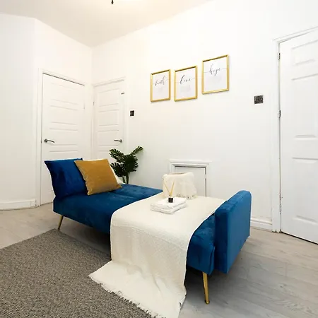 Cozy And Spacious Rest Work And Retreat In