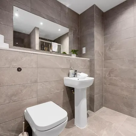 3 Bed Greengate Flat Centre Manchester