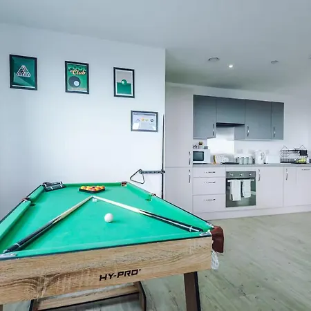 Quayside Living * Manchester