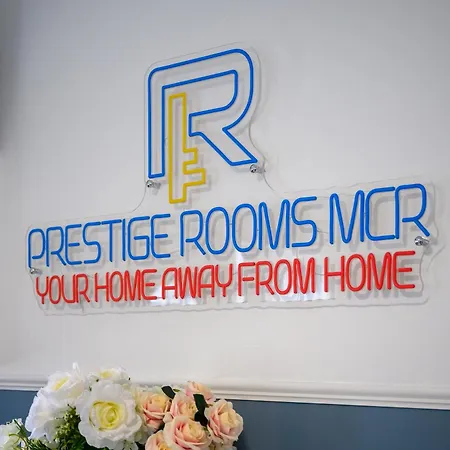 民宿 Prestige Mcr Retreat - Close To Centre-etihad Stadium - Sleeps 11