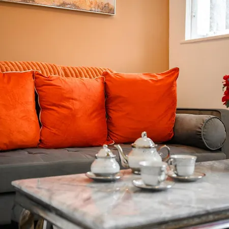 Prestige Mcr Retreat - Close To Centre-etihad Stadium - Sleeps 11