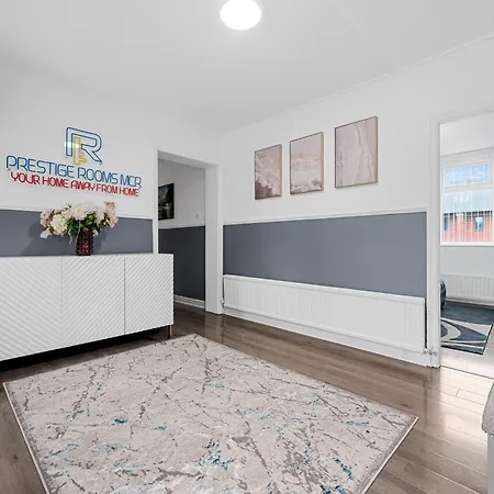 Prestige Mcr Retreat - Close To Centre-etihad Stadium - Sleeps 11 民宿