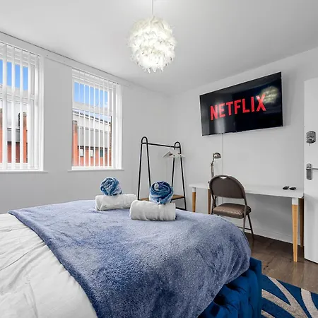 Prestige Mcr Retreat - Close To Centre-etihad Stadium - Sleeps 11 民宿