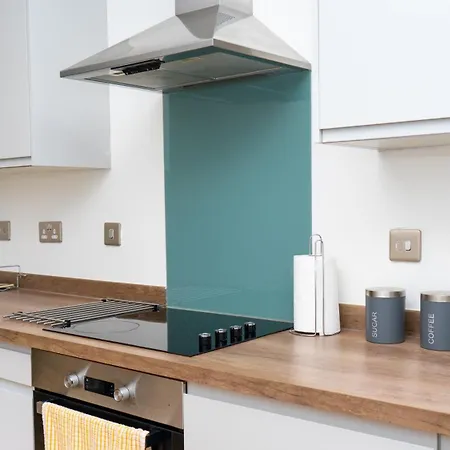 Elegant 1-bed By Victoria Stn & Ao Arena-sleeps 4 Manchester