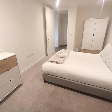 New 1br Gym Roof Terrace Lounge شقة مانشستر