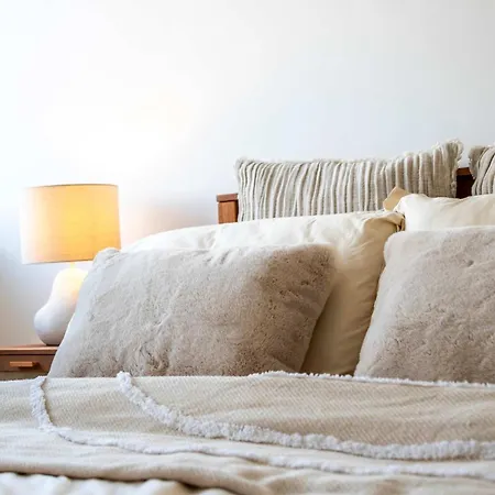 Zeni Alexandra Rise Two Bed Flat * Manchester