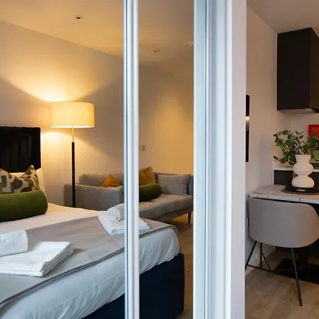 Cable Street Serviced * Manchester