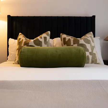 Cable Street Serviced Manchester