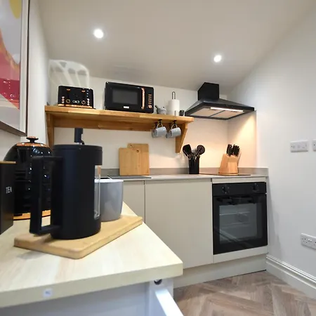 Cityescape - Spacious 1br Duplex Sofabed - Nq Ferienhaus
