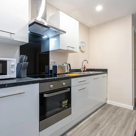 Modern & Convenient 1 Bed Flat In Lägenhet Manchester