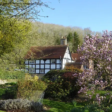 Coppice House بيت للعطل *