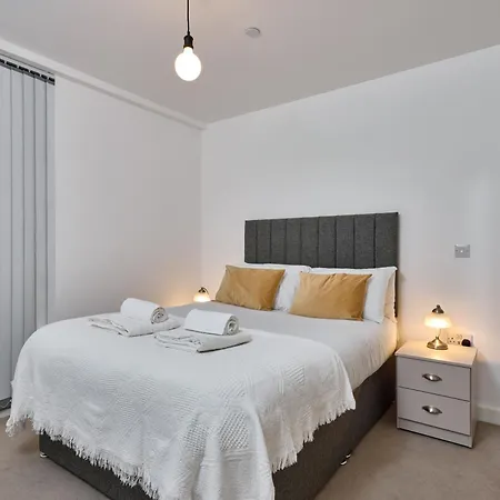 Finlays Yard By Veeve *