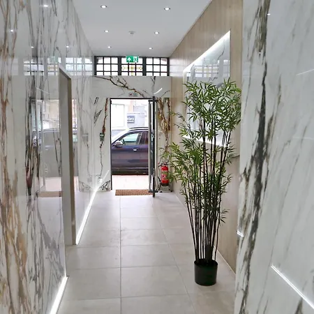 New Build Duplex Minutes From Centre - Pass The Keys アパート