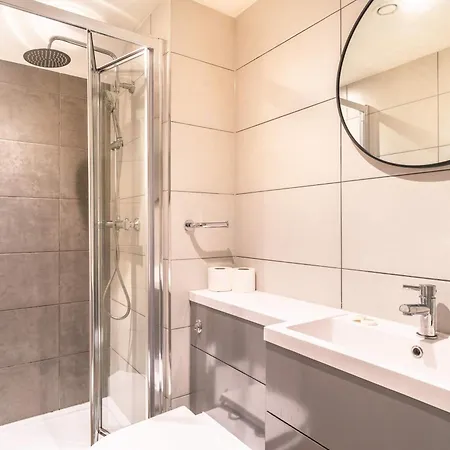 Apartment Lovely 3bed Flat In W Security Manchester