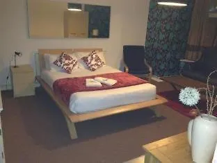 Hendham House Gasthuis 2*