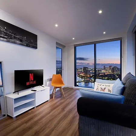 Апартаменты 2 Bed Ensuite With Fantastic Night View And Old Trafford Stadium Манчестер