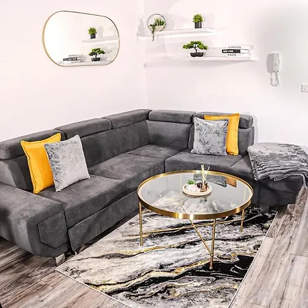 The Modern 1br Near Etihad Stadium & Coop Live شقة *