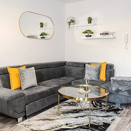 Modern 1 Bed Near Etihad Stadium & Coop Live Manchester