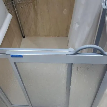 1 Bed Flat In Near Centre Μάντσεστερ