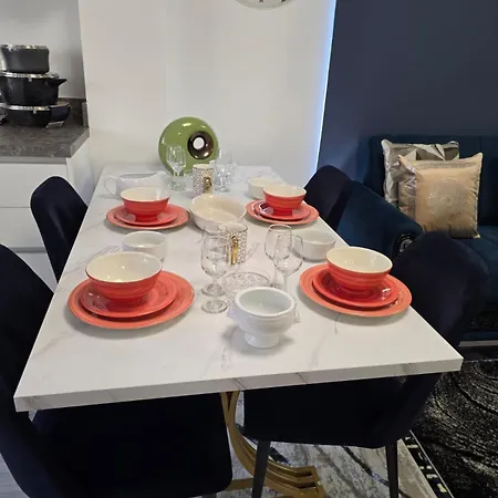 Mega3 Luxury 2-bedroom,2-baths With Free Car Park *