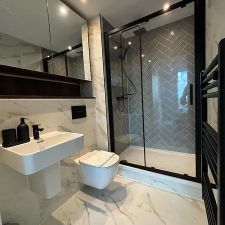 The Banks - Private Modern 2-bed Skyline דירה *