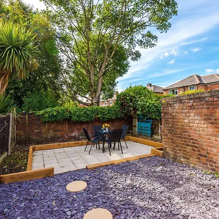 Comfortable & Spacious 3br House Near Coop Live Arena & Etihad Stadium With Free Parking - New Management Since Jan '26 * Manchester