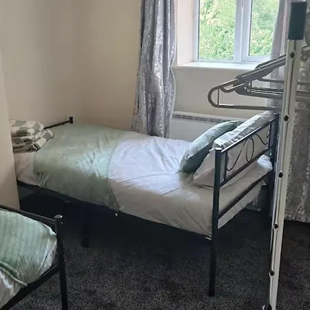 3 Sleeps W Freeparking Wifi Self-checkin Manchester